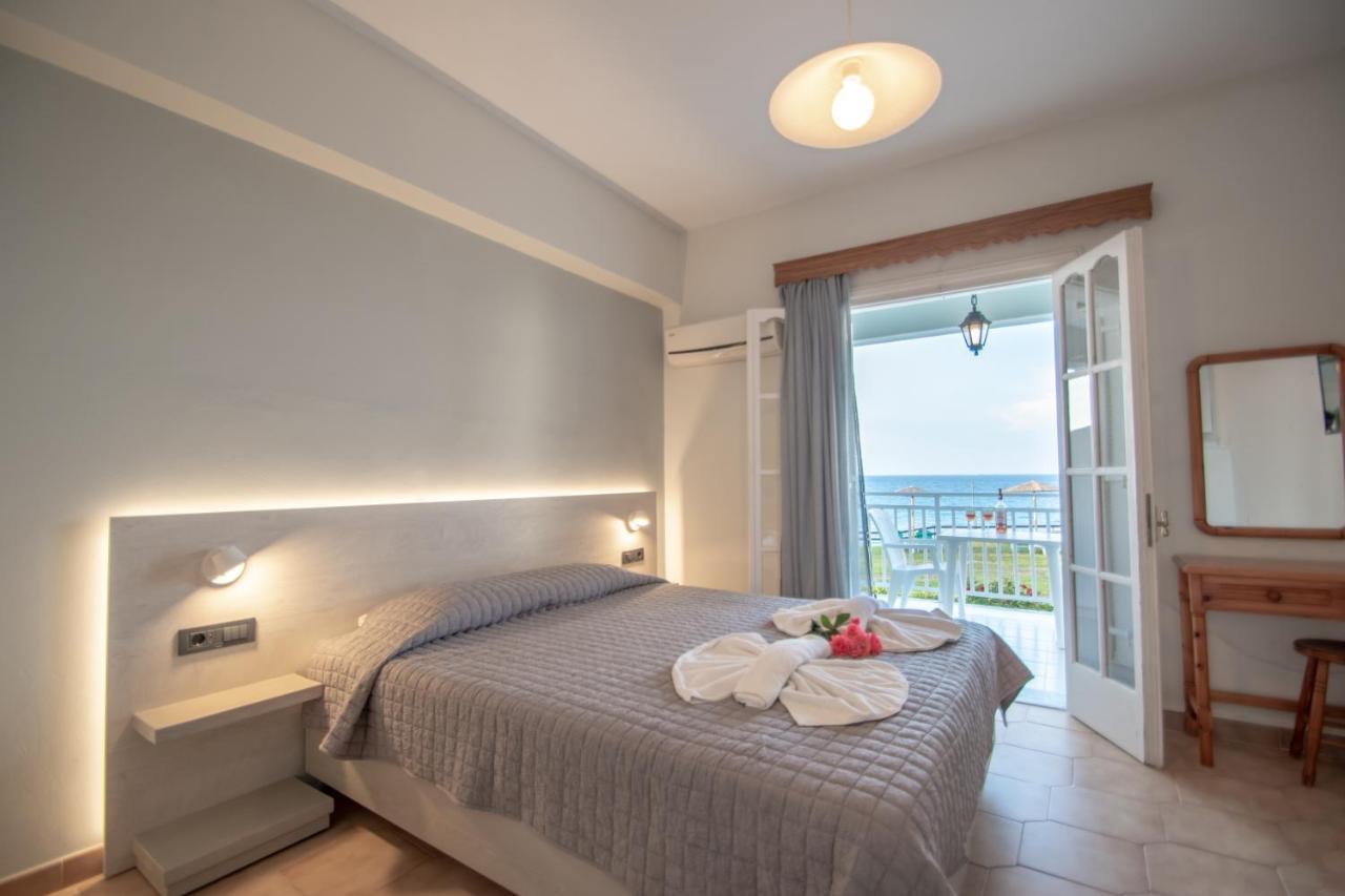 Baywatch Apartments On The Beach By "Elite" Amoudi Exterior photo